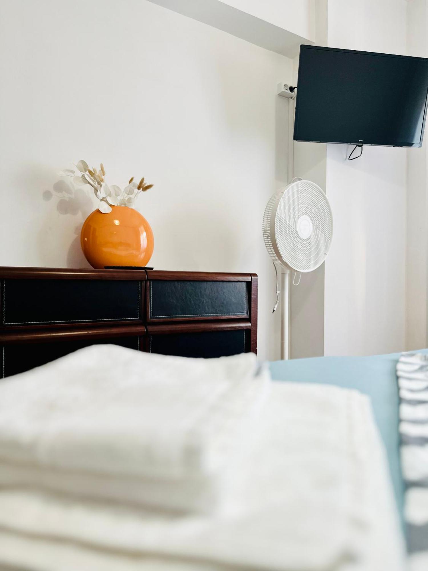 Tranquil Unirii - Airy & Comfy With Parking - Next 2Parliament Bucureşti