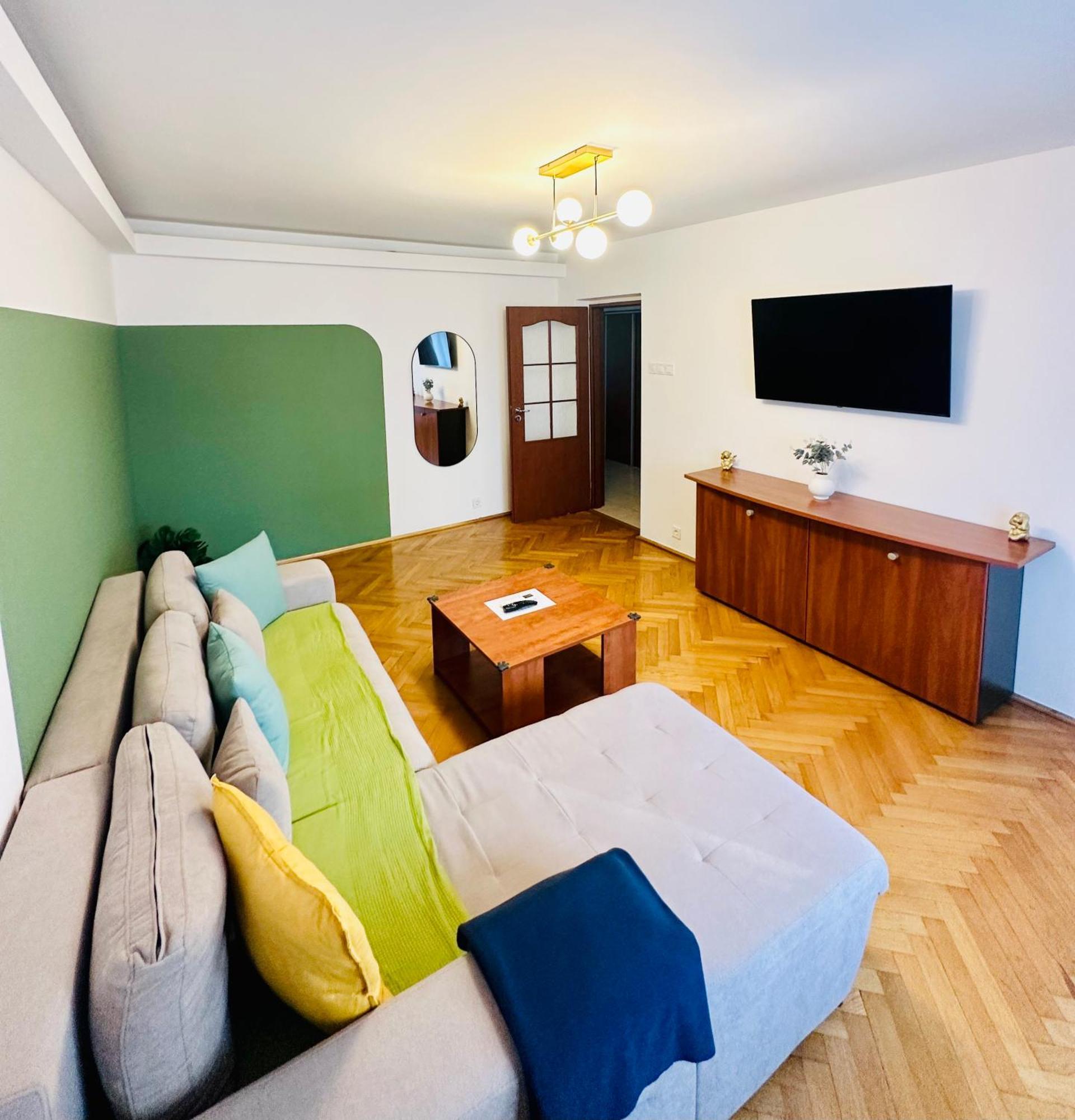 Apartment Tranquil Unirii - Airy & Comfy With Parking - Next 2Parliament