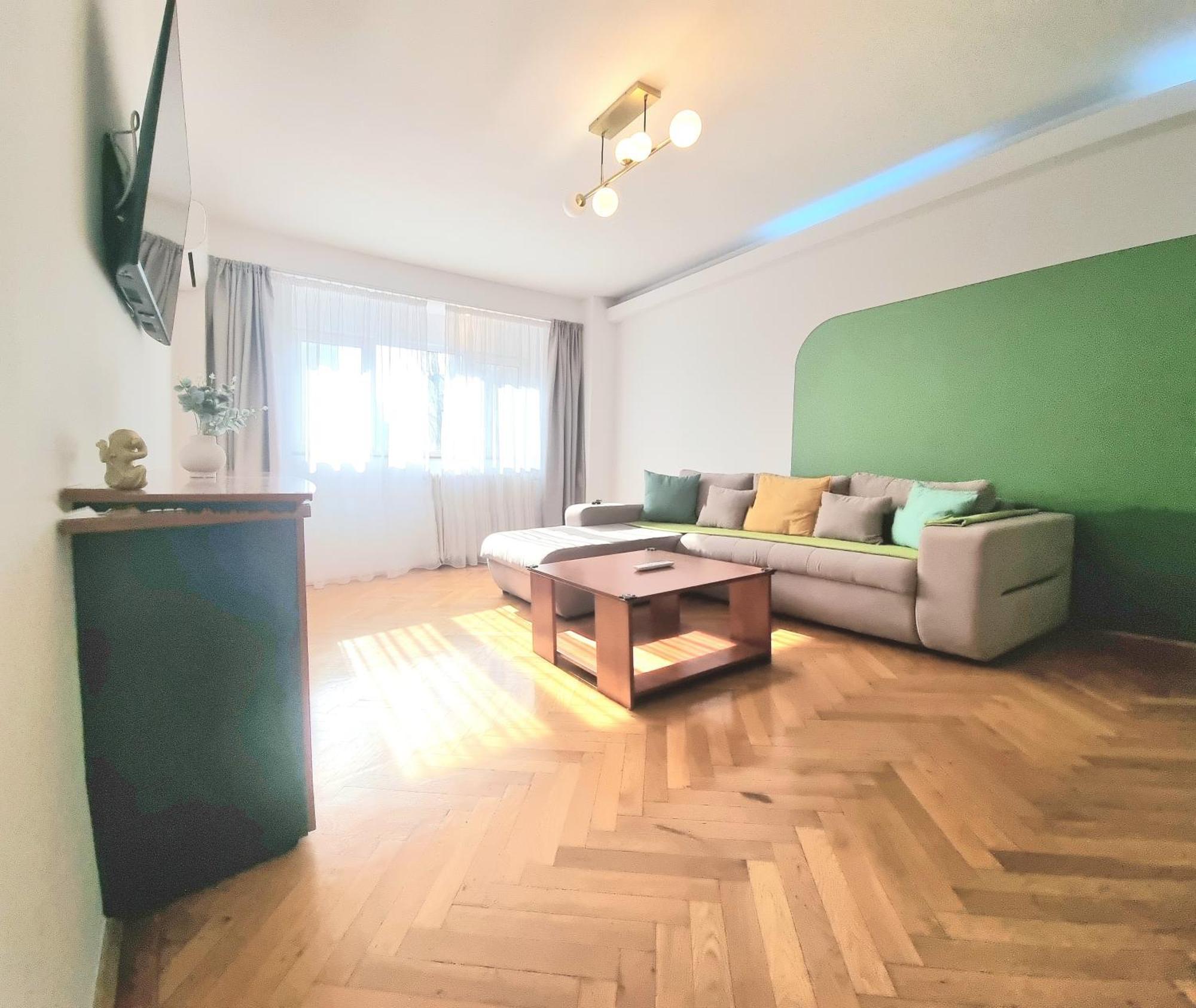 Apartment Tranquil Unirii - Airy & Comfy With Parking - Next 2Parliament *